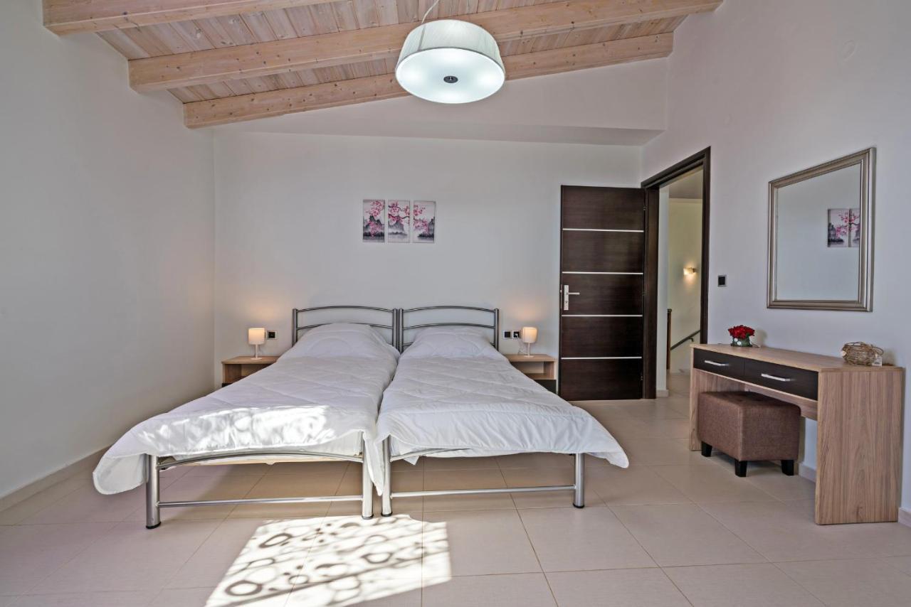 Alkistis Villa With Amazing Sea View Maroulas Екстер'єр фото